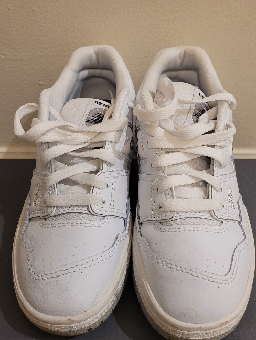 New Balance Women’s White Leather Low-Top Sneakers Size 4.5 M
